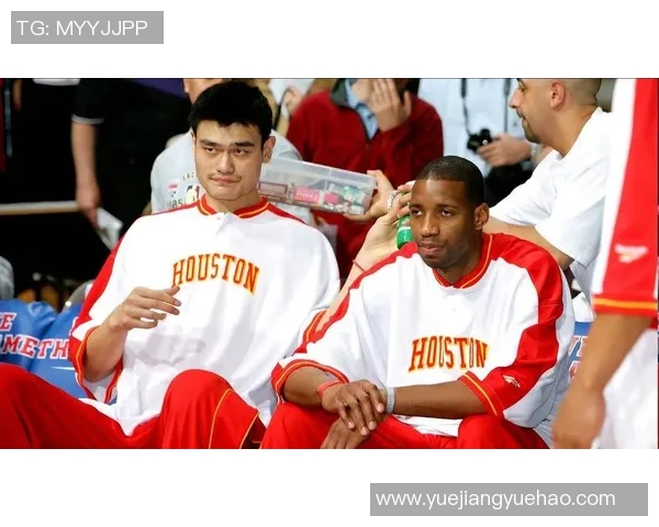 姚明与奥尼尔的巅峰对决谁才是篮球巨星的真正代表