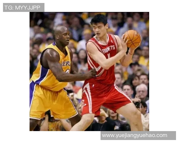 姚明领衔火箭队对决太阳队的经典对抗赛回顾与分析